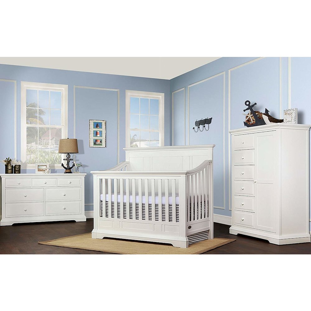 Parker  5 in 1 Convertible Crib. Picture 2