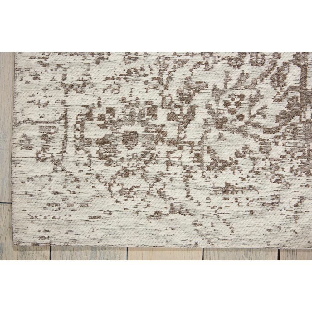 Damask Area Rug, Ivory, 3'6" x 5'6". Picture 2