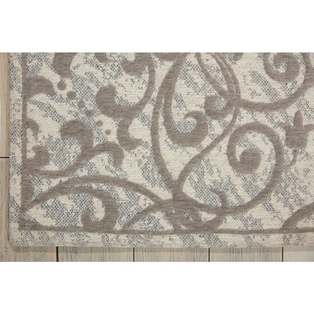 Damask Area Rug, Ivory/Grey, 5' x 7'. Picture 2