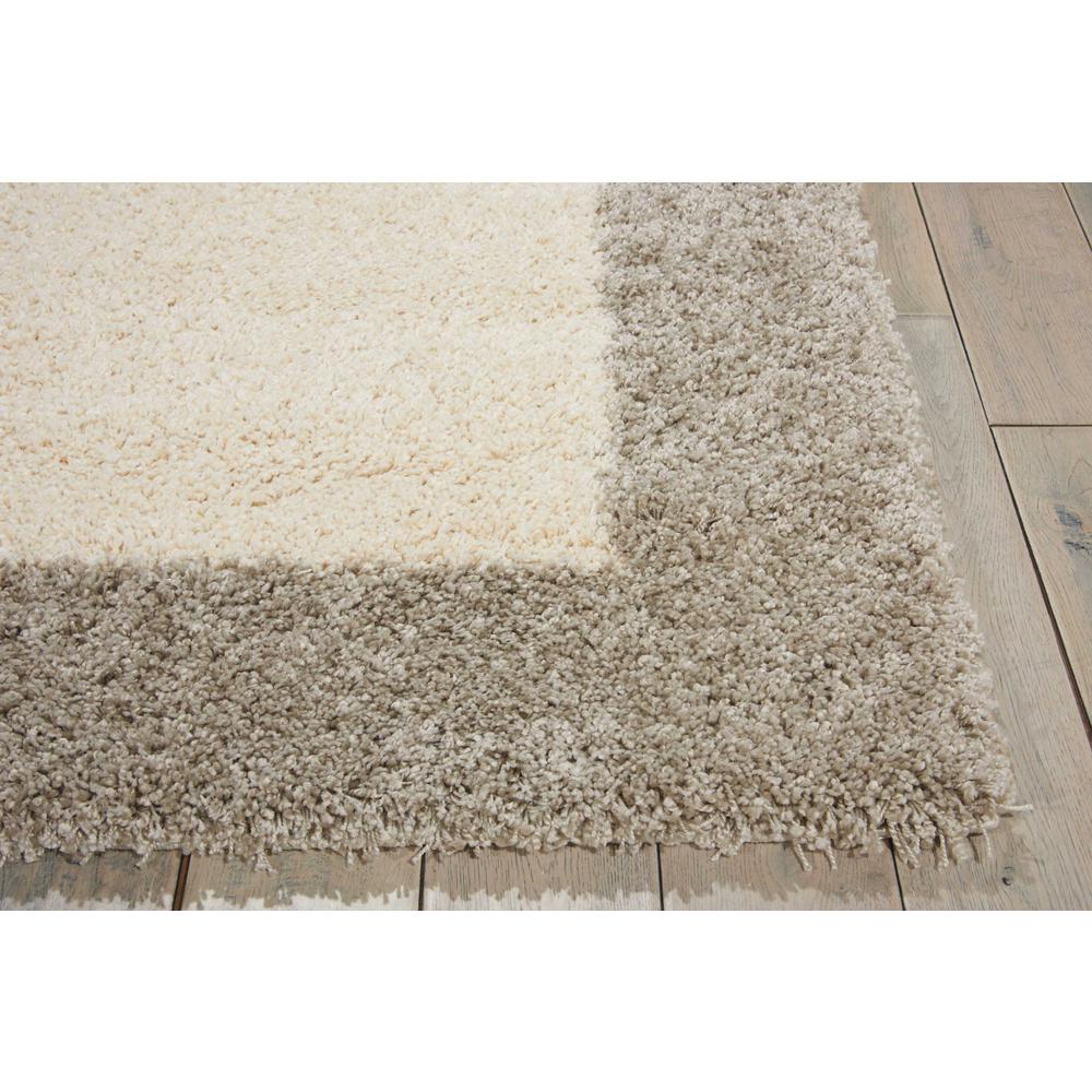 Amore Area Rug, Ivory/Silver, 3'11" x 5'11". Picture 6