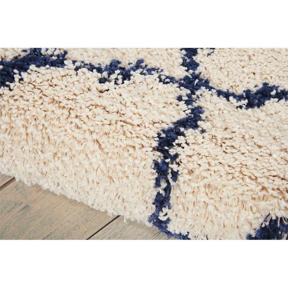 Amore Area Rug, Ivory/Blue, 5'3" x 7'5". Picture 10
