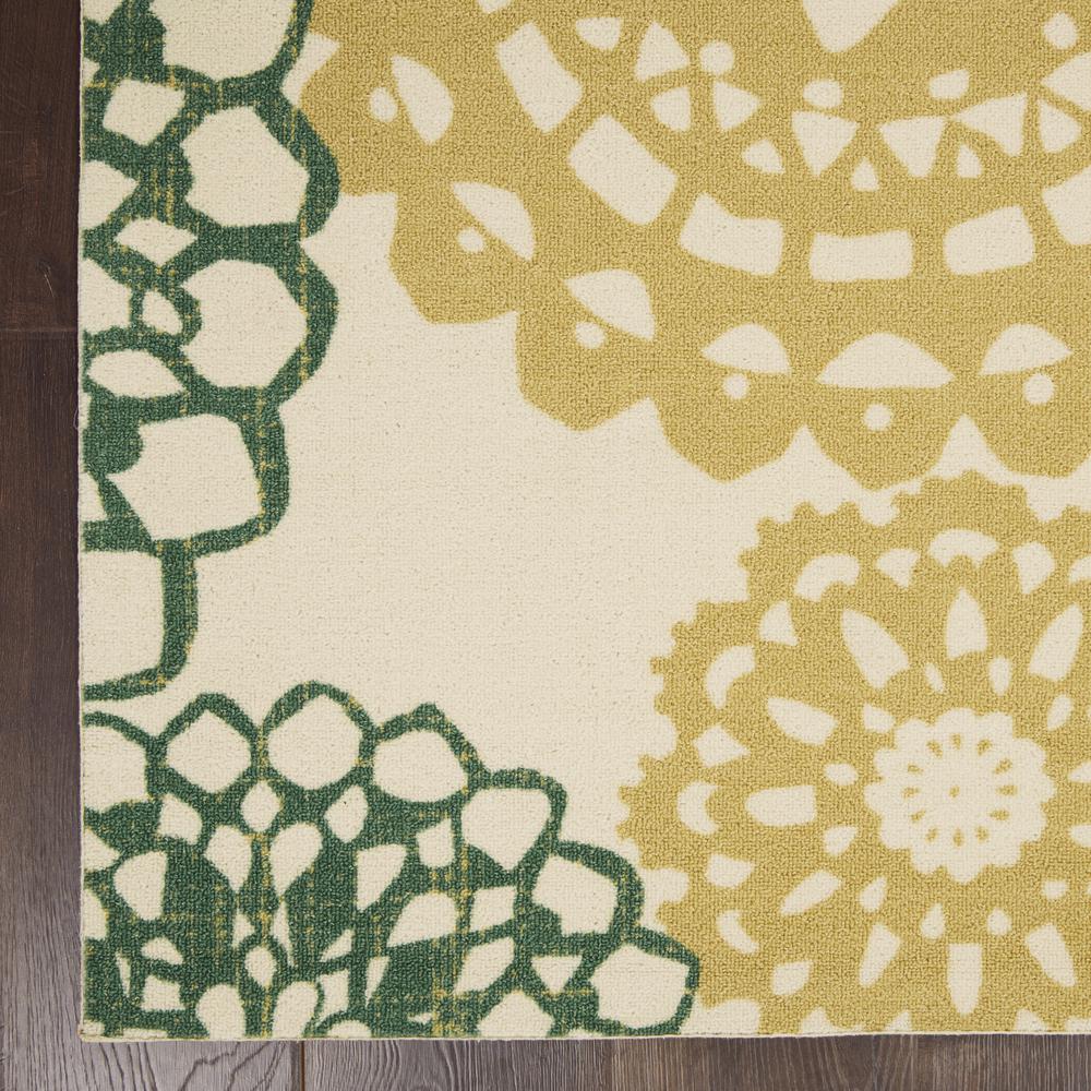 Sun N' Shade Area Rug. Picture 4