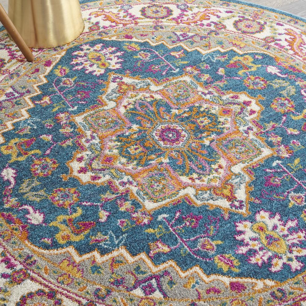Bohemian Round Area Rug, 5' x Round. Picture 8