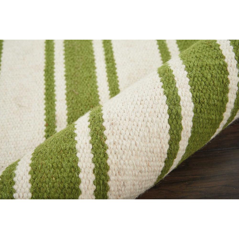 Solano Area Rug, Ivory/Green, 4' x 6'6". Picture 3
