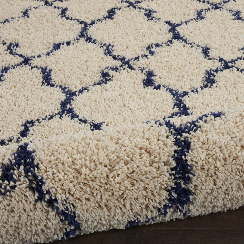 Amore Area Rug, Ivory/Blue, 3'11" x 5'11". Picture 7