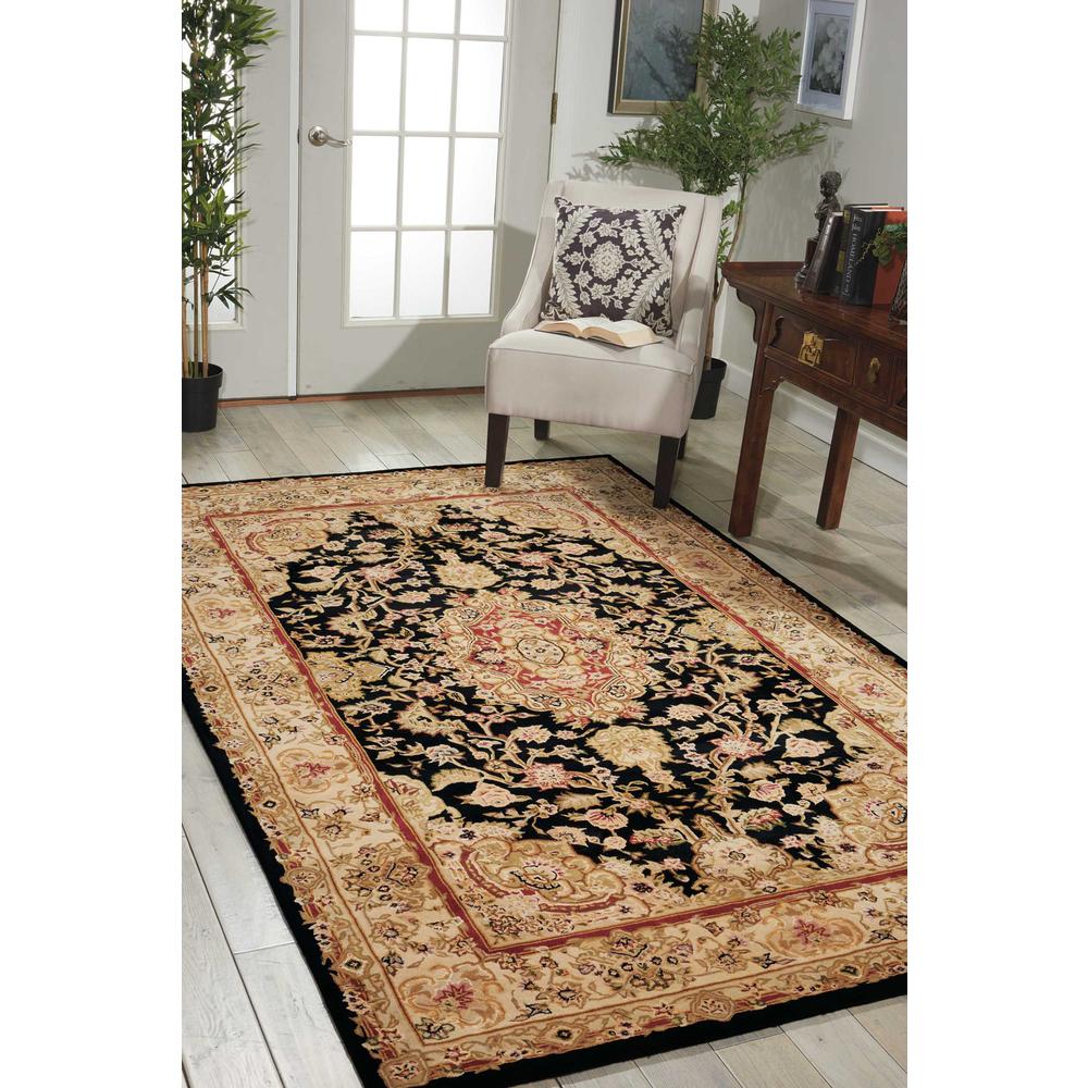 Traditional Rectangle Area Rug, 12' x 15'. Picture 2