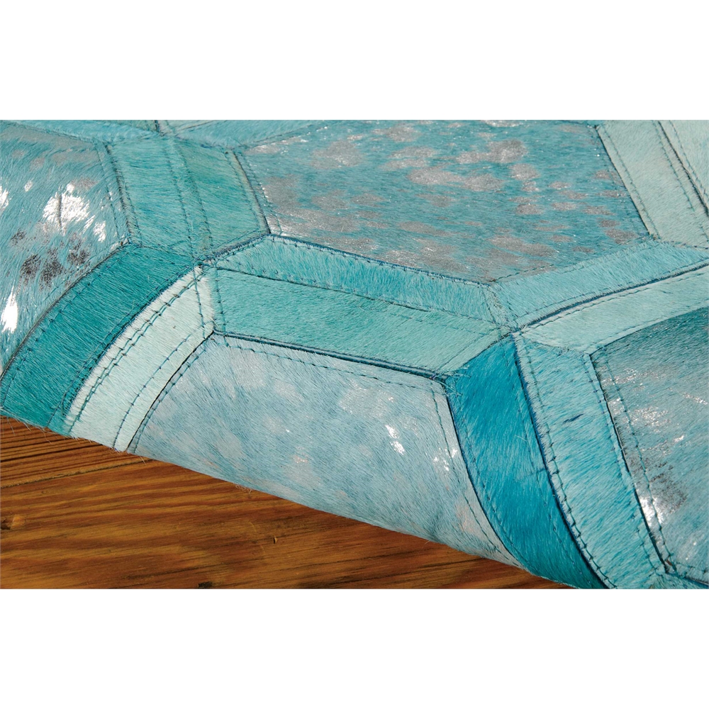 City Chic Area Rug, Turquoise, 5'3" x 7'5". Picture 3