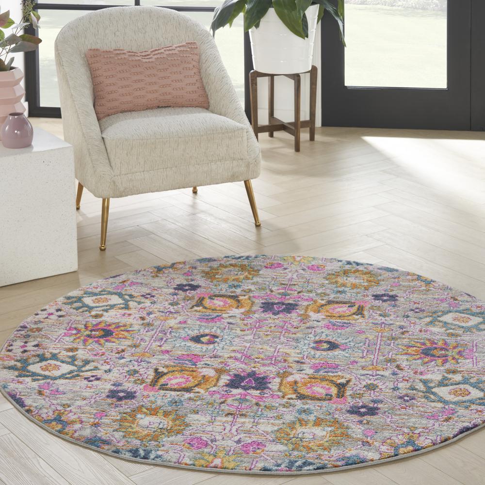 Bohemian Round Area Rug, 5' x Round. Picture 2