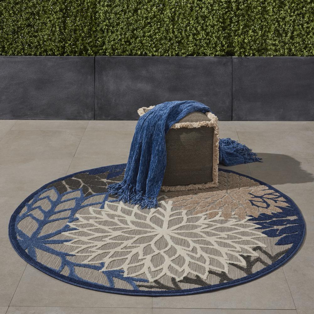Nourison Aloha Indoor/Outdoor Round Area Rug, 5'3" x ROUND, Blue/Multicolor. Picture 10