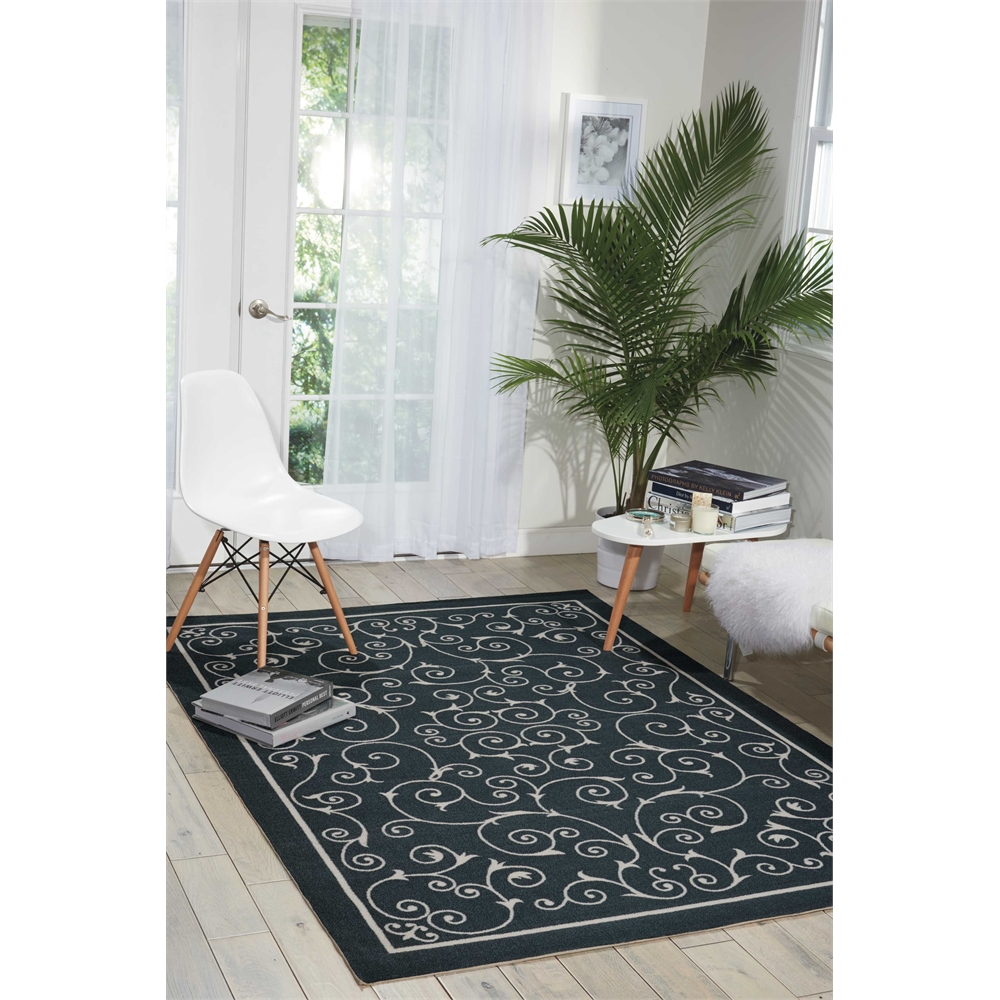 Home & Garden Area Rug, Black, 5'3" x 7'5". Picture 6