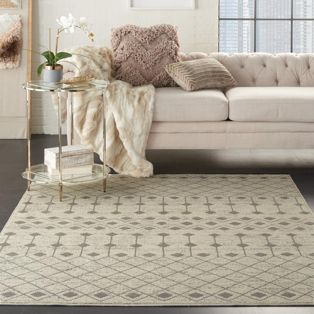 GRF37 Grafix Ivory/Grey Area Rug- 5'3" x 7'3". Picture 2