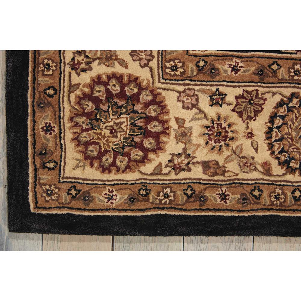 Round Traditional Handmade Area Rug. Picture 3
