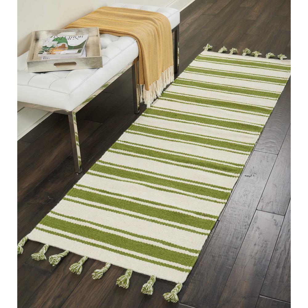 Solano Area Rug, Ivory/Green, 2'3" x 8'. Picture 4