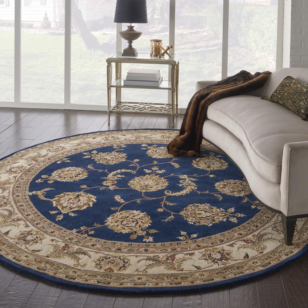 Traditional Round Area Rug, 8' x Round. Picture 9