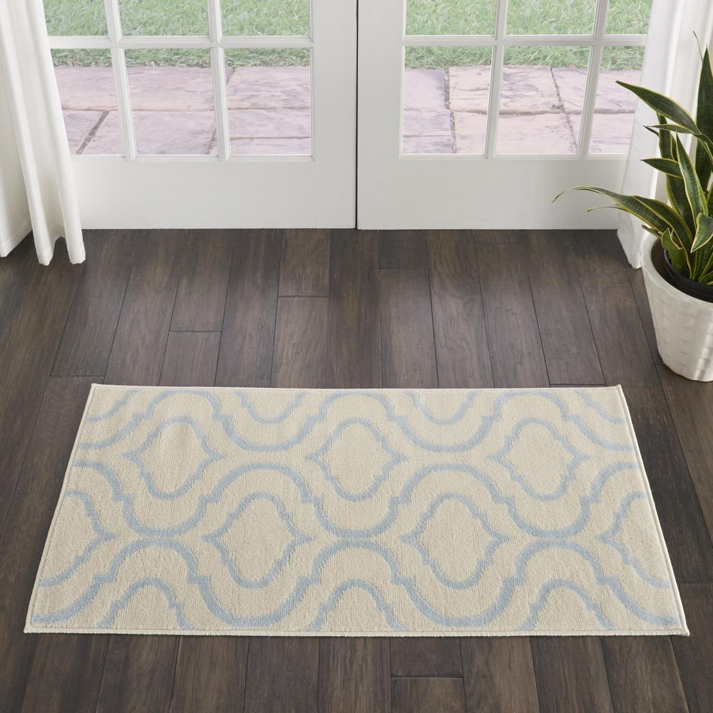 Contemporary Rectangle Area Rug, 2' x 4'. Picture 8