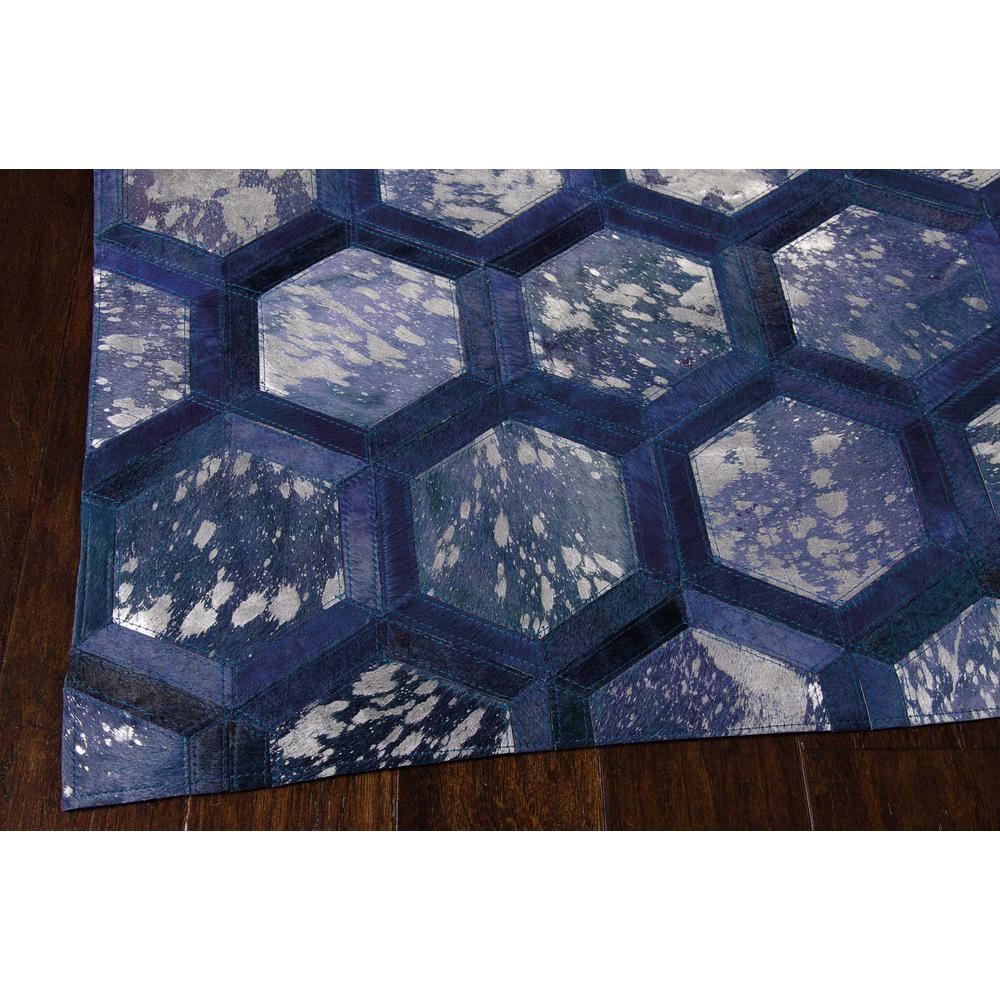 City Chic Area Rug, Cobalt, 8' x 10'. Picture 4
