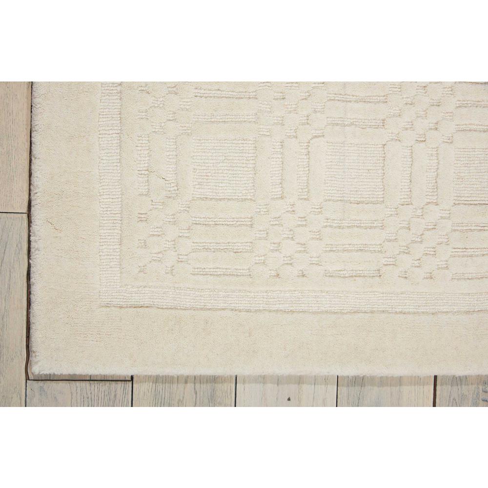 Westport Area Rug, Ivory, 3'6" x 5'6". Picture 3
