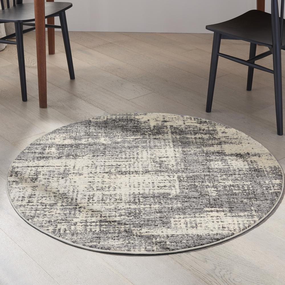 Modern Round Area Rug, 4' x Round. Picture 2