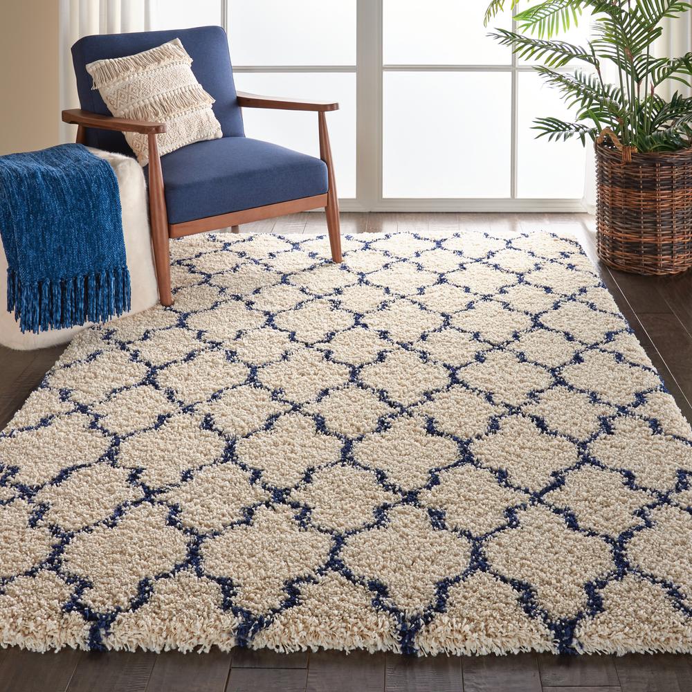 Amore Area Rug, Ivory/Blue, 5'3" x 7'5". Picture 2