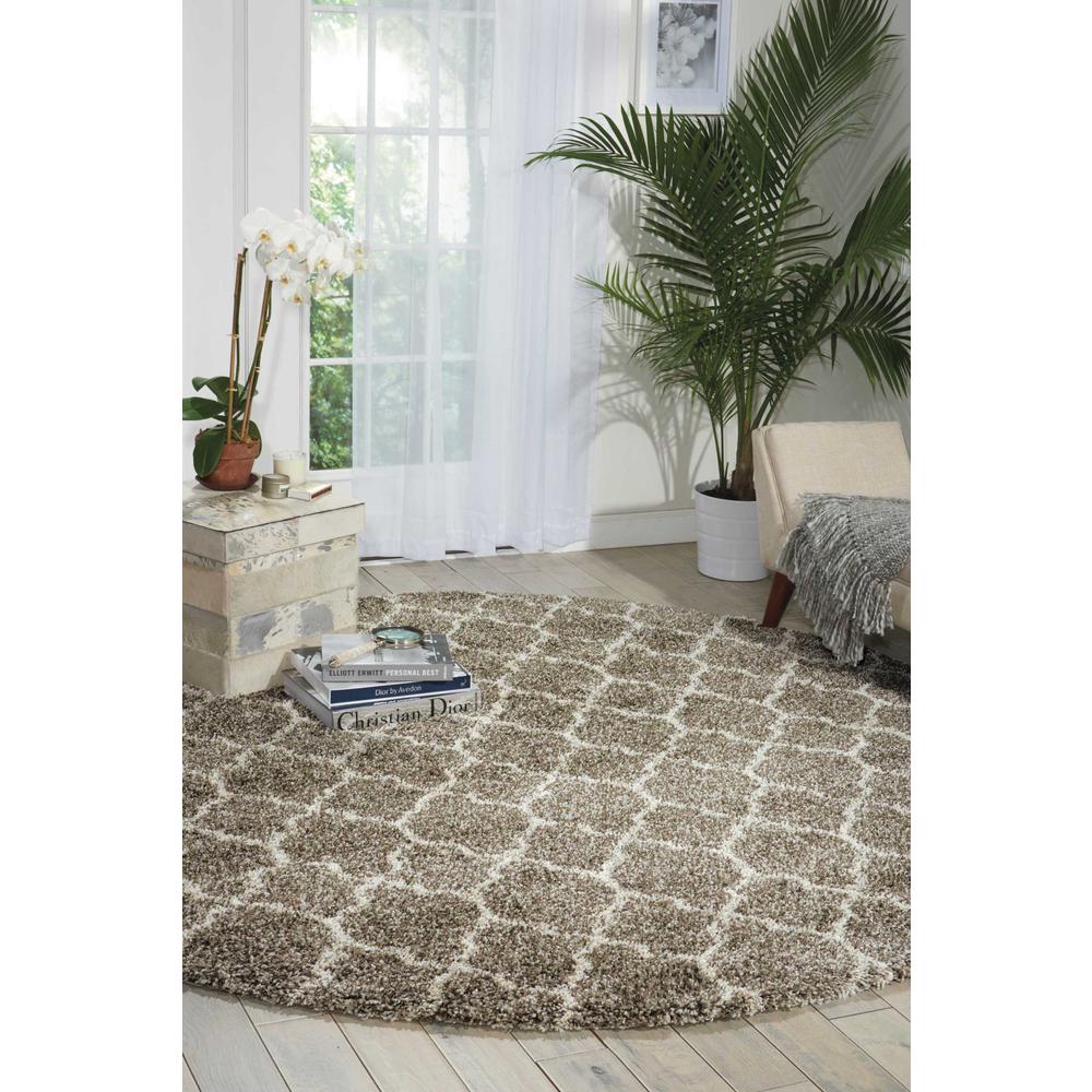 Amore Area Rug, Stone, 7'10" x ROUND. Picture 2