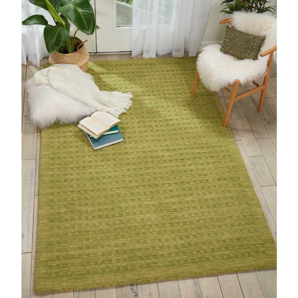 Perris Area Rug, Green, 6'6" x 9'6". Picture 2