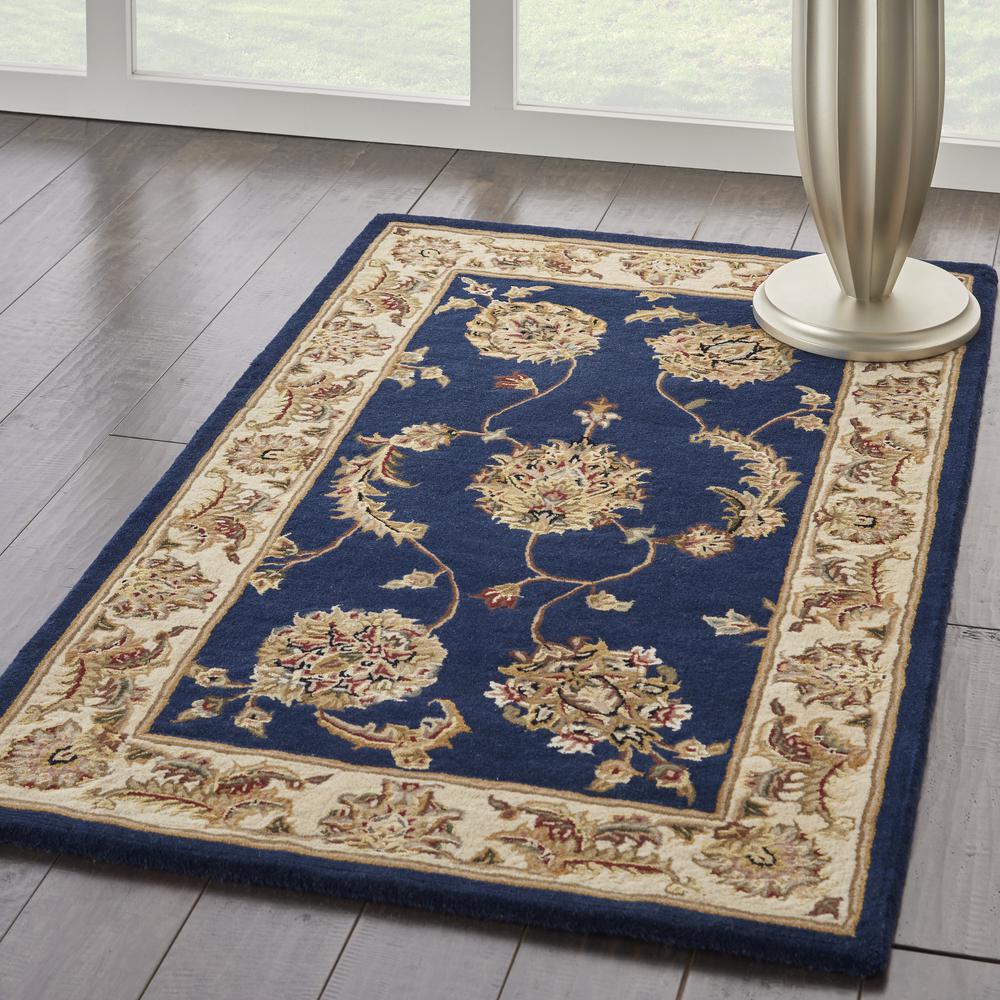 Rectangle Traditional Handmade Area Rug. Picture 9