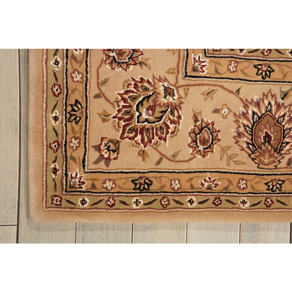 Traditional Rectangle Area Rug, 2' x 3'. Picture 3