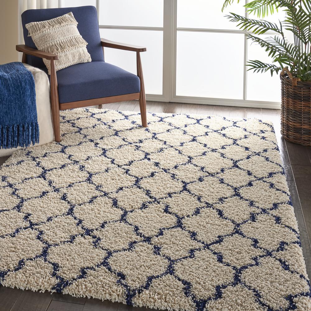 Amore Area Rug, Ivory/Blue, 3'11" x 5'11". Picture 9