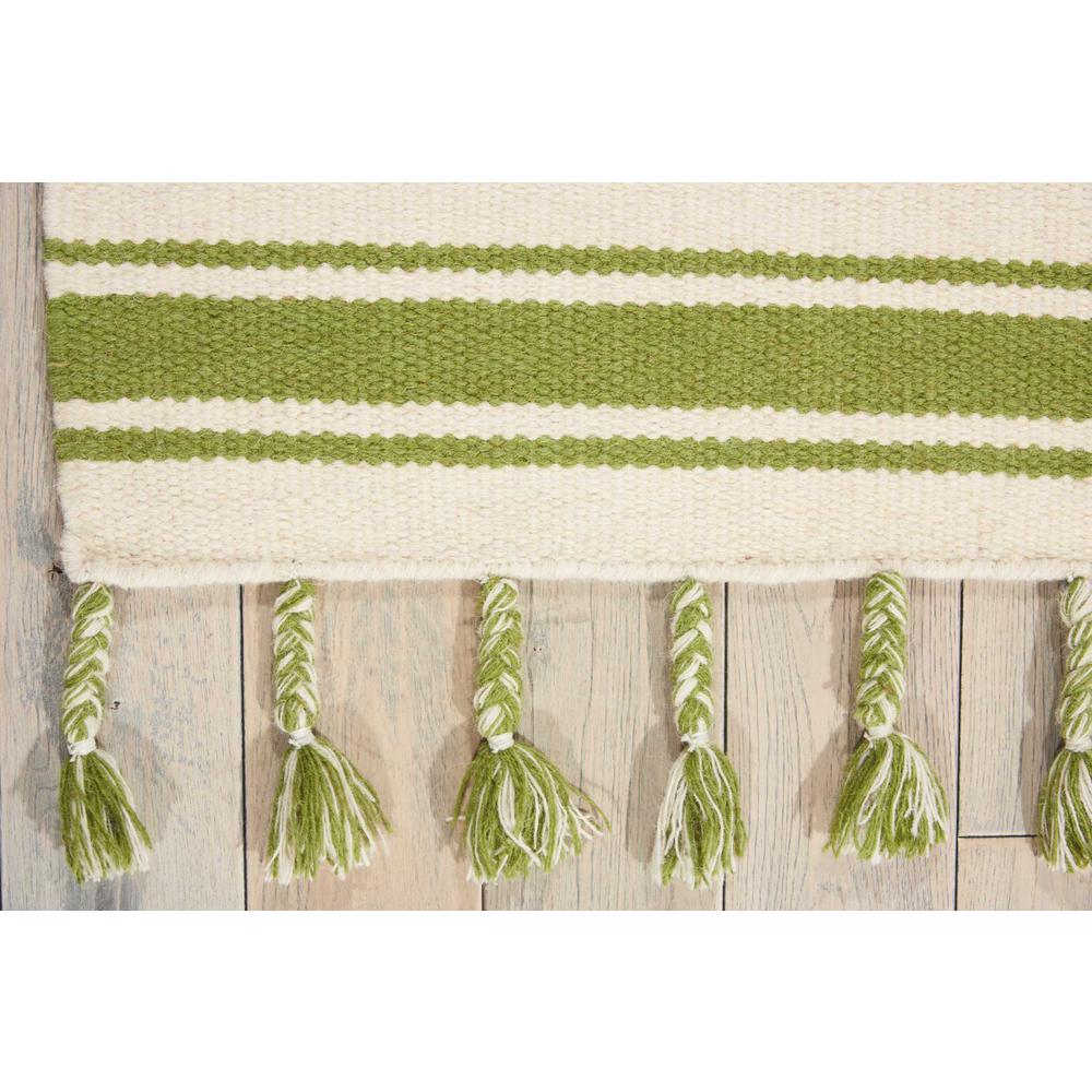 Solano Area Rug, Ivory/Green, 5' x 7'6". Picture 3