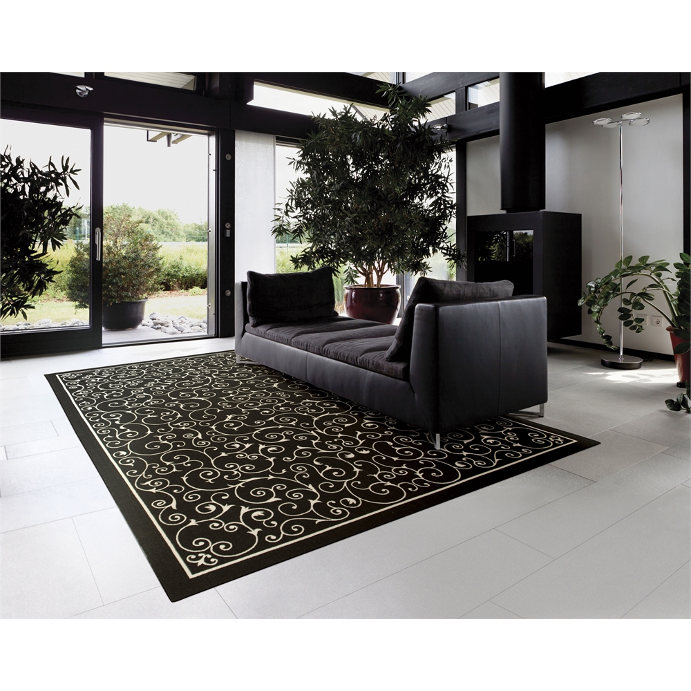 Home & Garden Area Rug, Black, 7'9" x 10'10". Picture 1