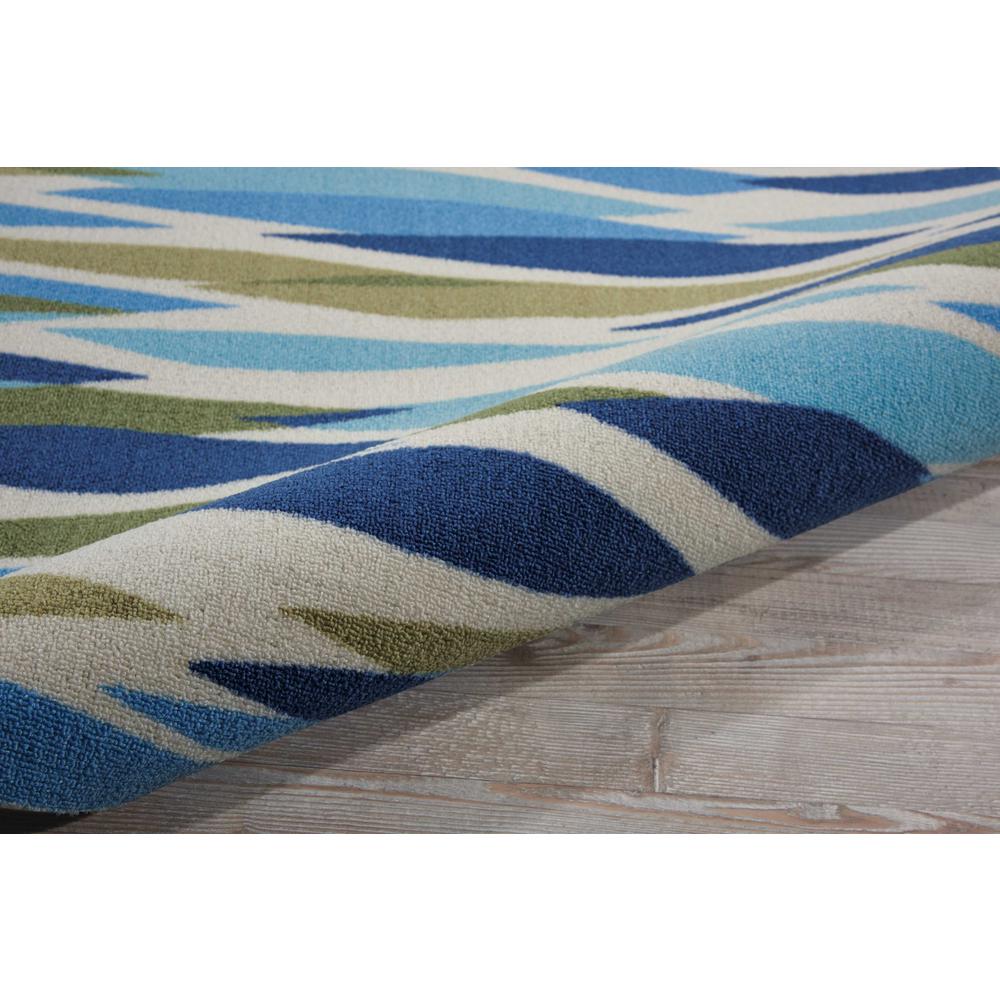 Sun N Shade Area Rug, Seaglass, 4'3" x 6'3". Picture 6