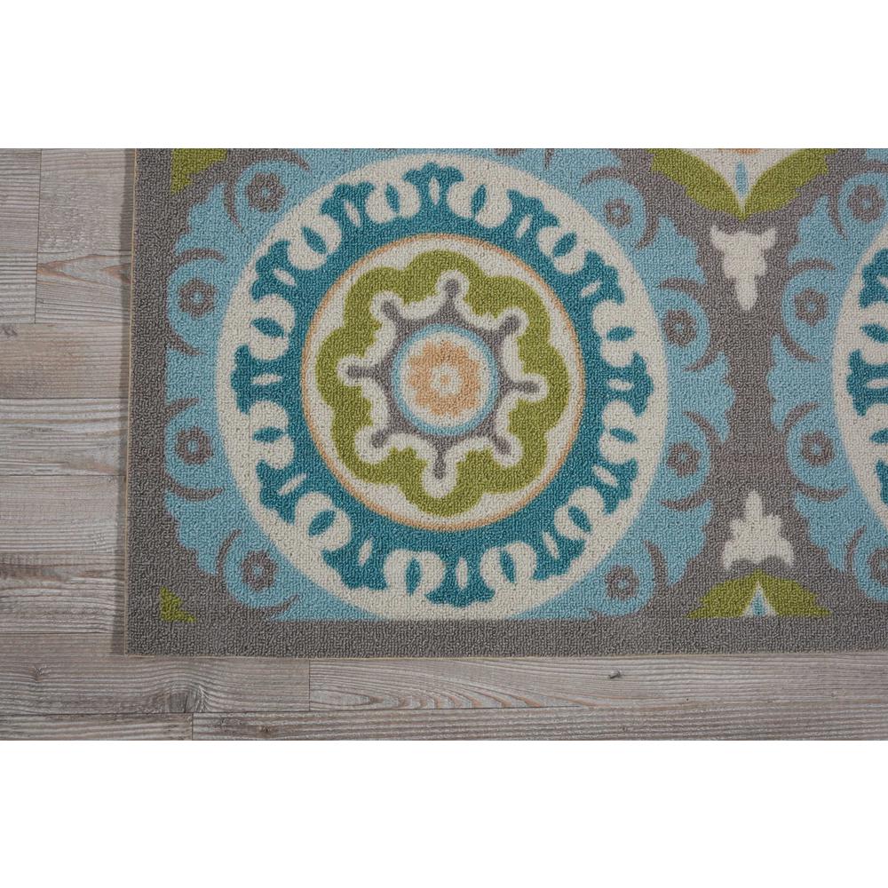 Sun N Shade Area Rug, Jade, 8'6" x SQUARE. Picture 4