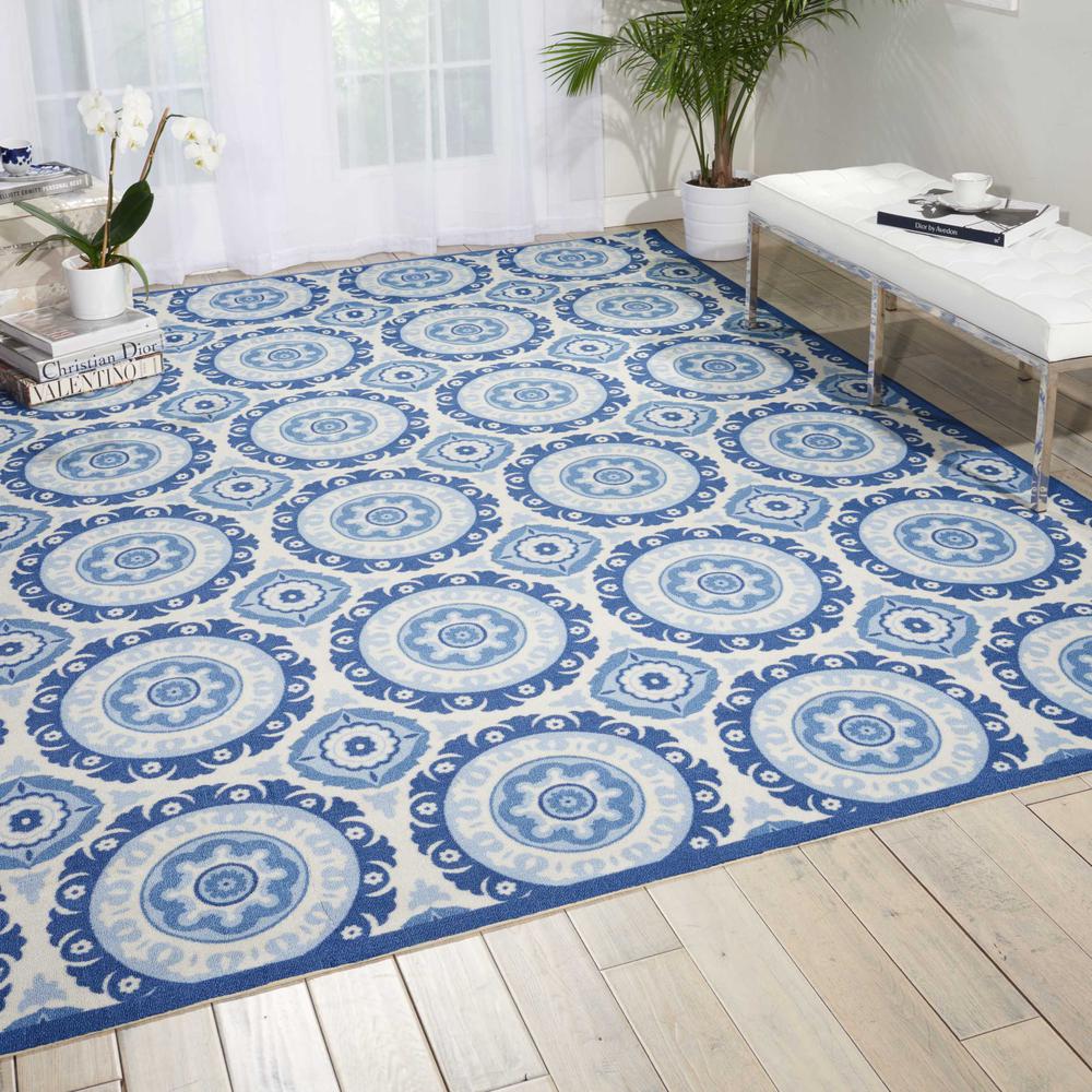 Sun N Shade Area Rug, Navy, 10' x 13'. Picture 2