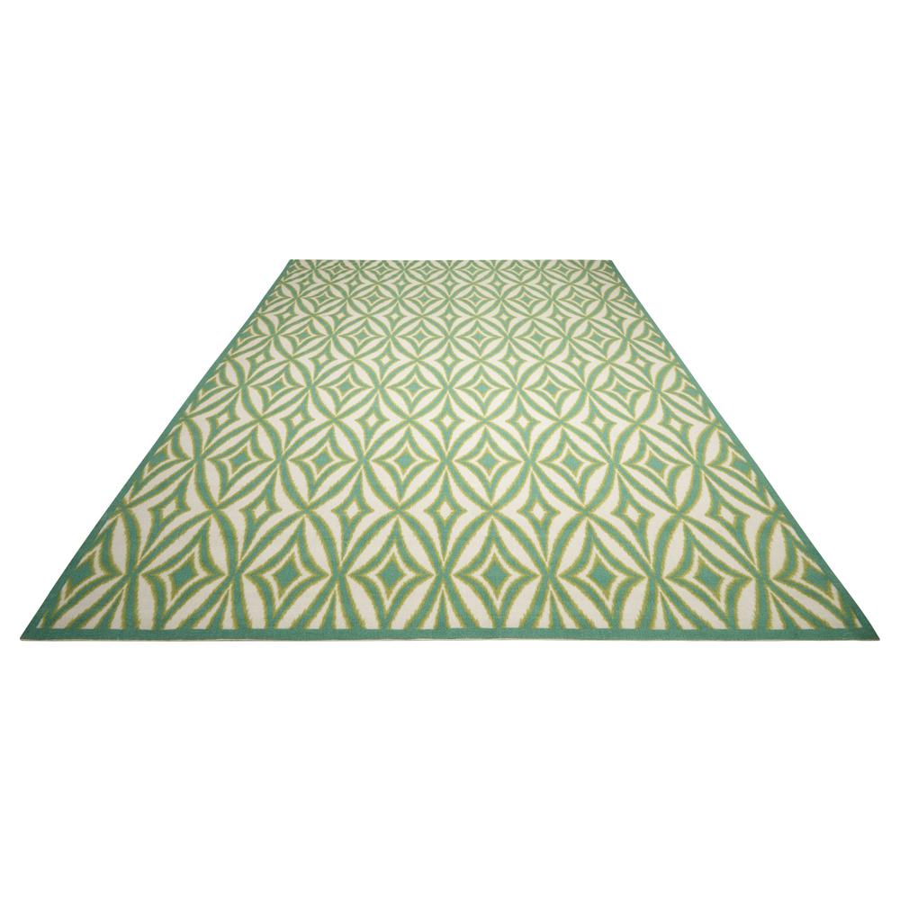 Sun N Shade Area Rug, Carnival, 10' x 13'. Picture 3