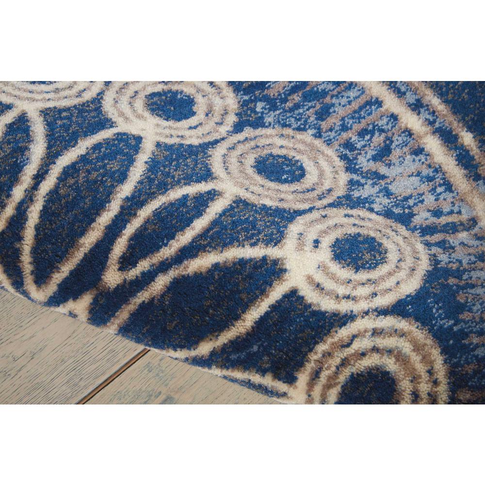 Modern Rectangle Area Rug, 2' x 3'. Picture 5