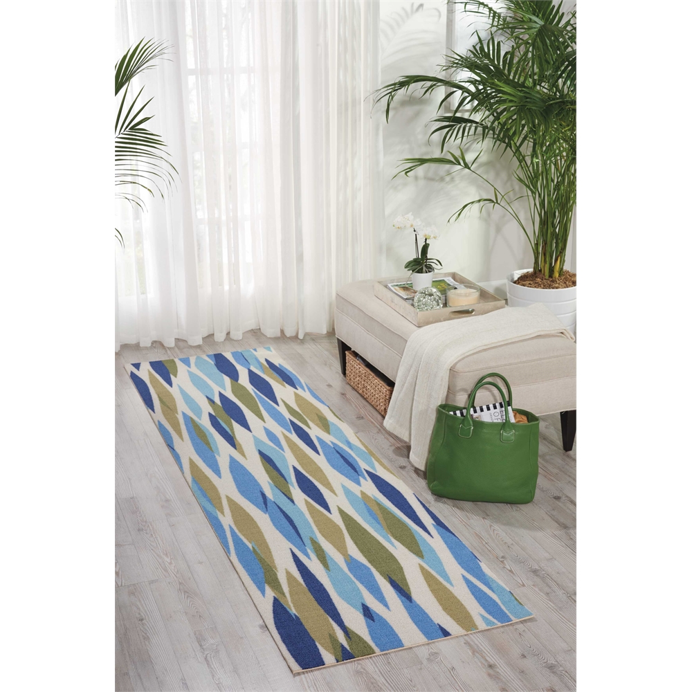 Sun N Shade Area Rug, Seaglass, 2'3" x 8'. Picture 6