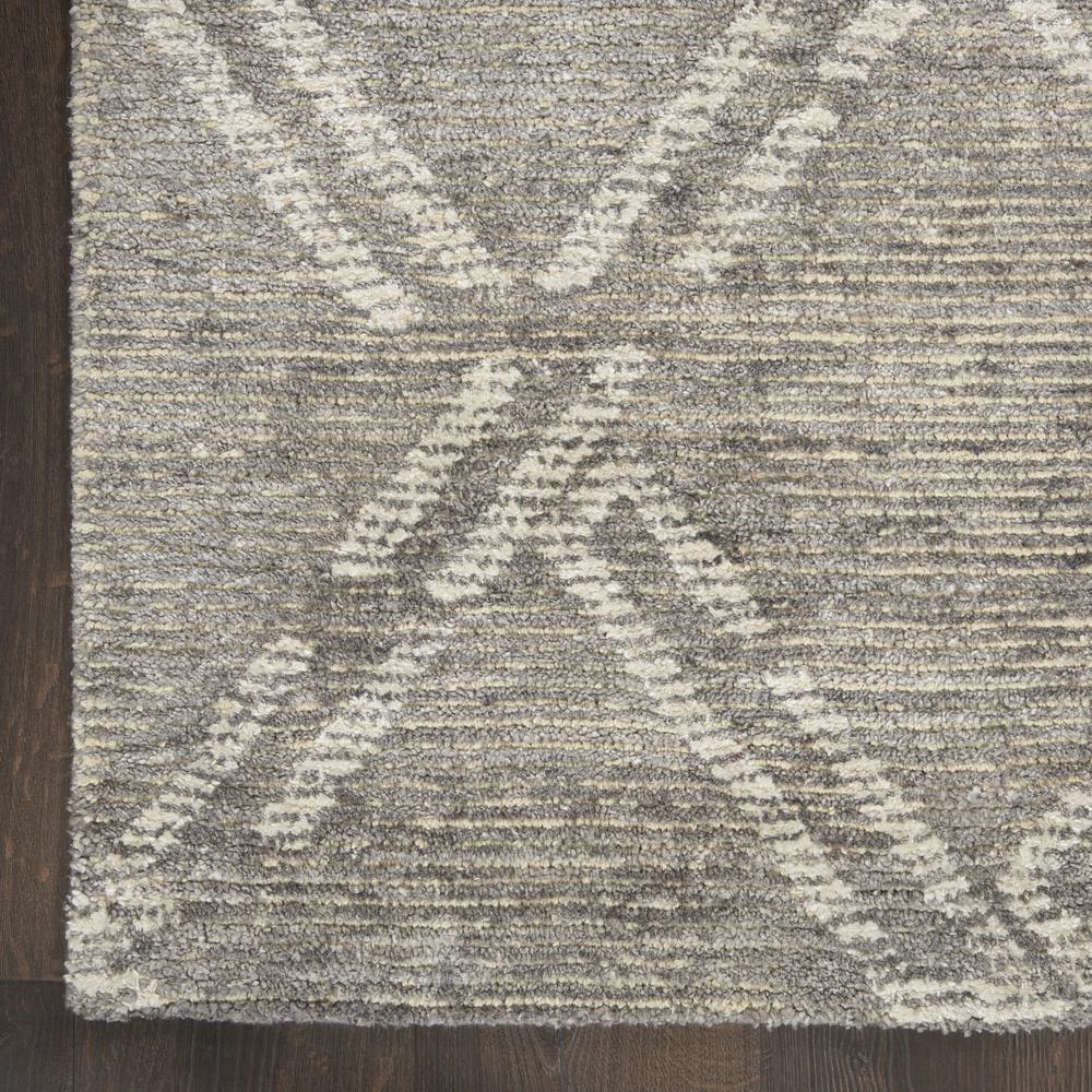 Nourison Venosa Area Rug, Grey/Ivory, 3'9" x 5'9", VSN01. Picture 4