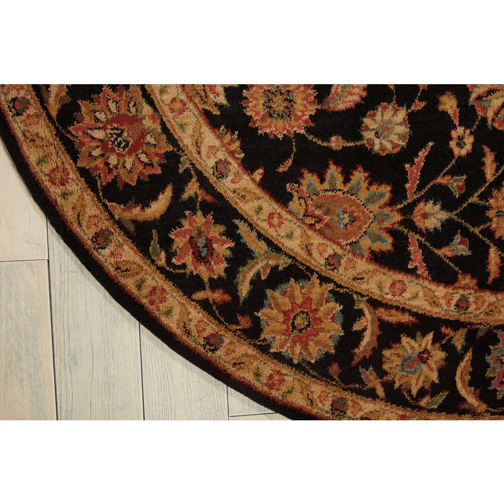 Round Traditional Machine Made Area Rug. Picture 3