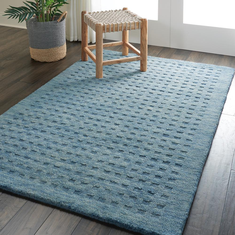 Contemporary Rectangle Area Rug, 4' x 6'. Picture 9