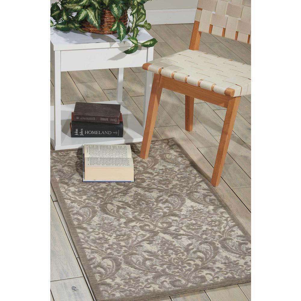 Damask Area Rug, Ivory/Grey, 2'3" x 3'9". Picture 4
