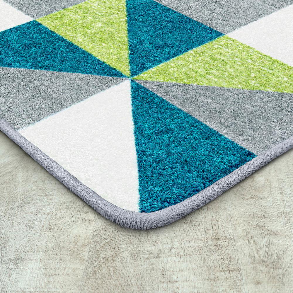 Cartwheel 5'4" x 7'8" area rug in color Calypso. Picture 2