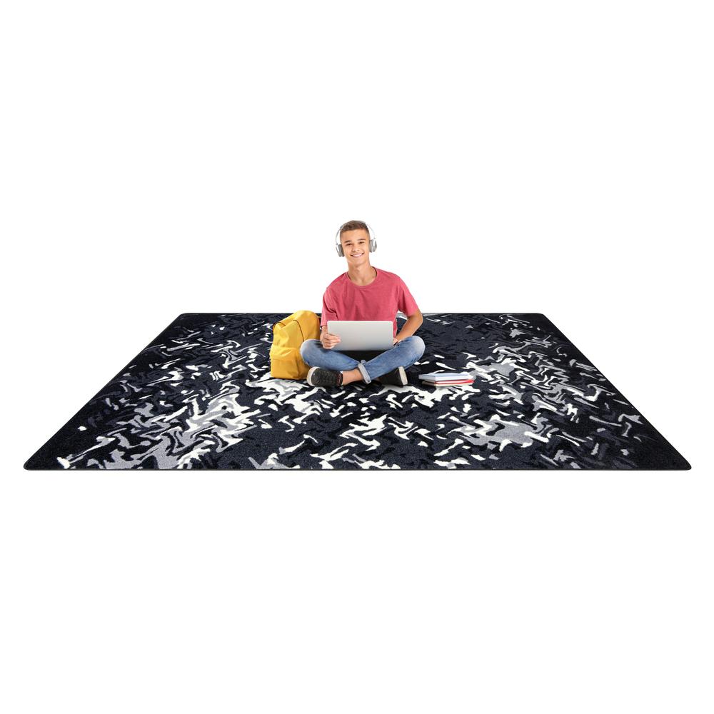 Eruption 5'4" x 7'8" area rug in color Arctic. Picture 2