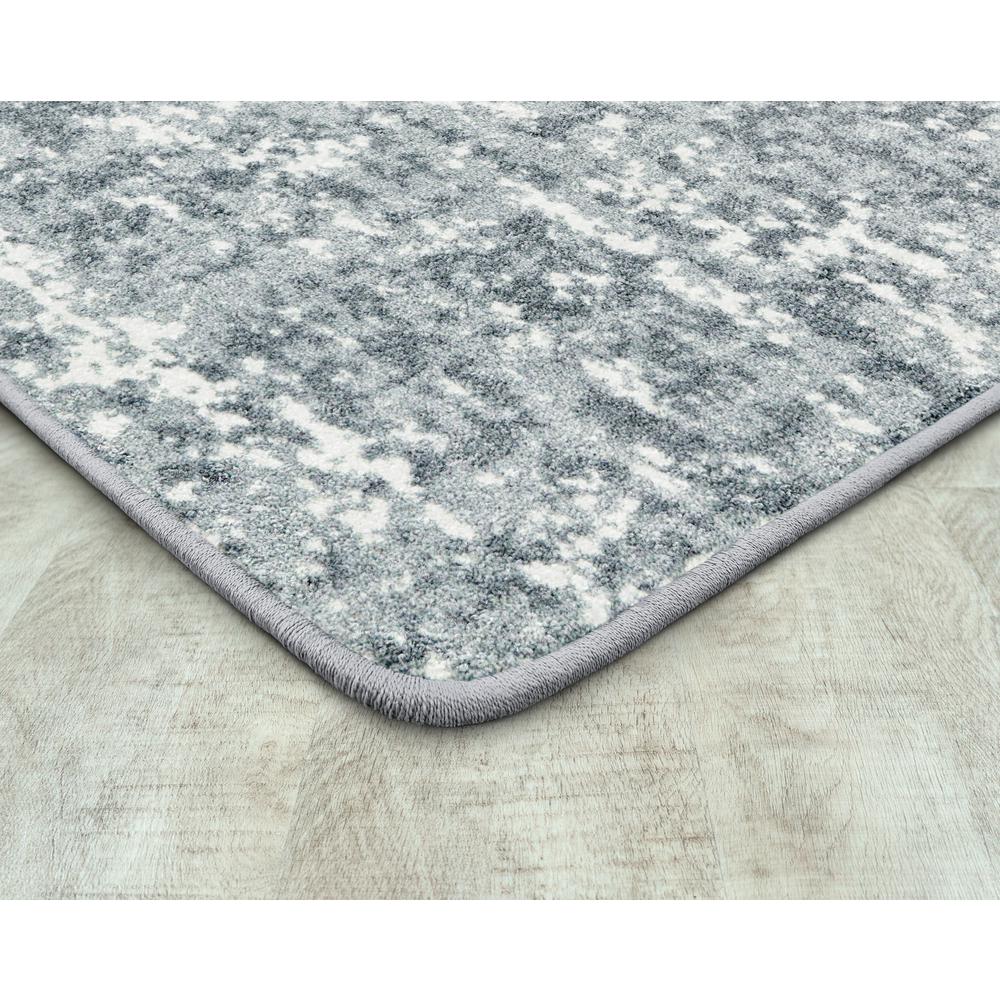 Stretched Thin 5'4" x 7'8" area rug in color Cloudy. Picture 2