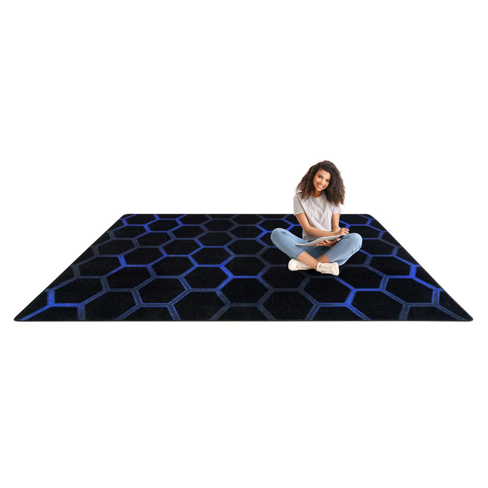 Breakout 5'4" Round area rug in color Sapphire. Picture 3