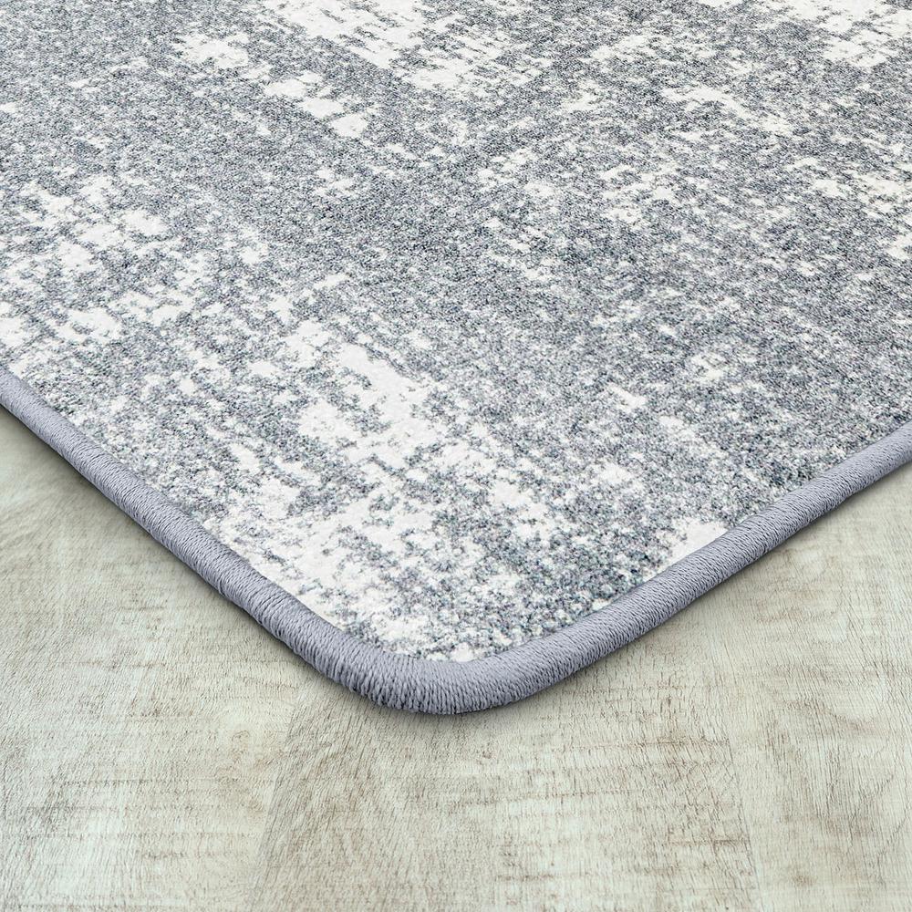 Enchanted 3'10" x 5'4" area rug in color Cloudy. Picture 2