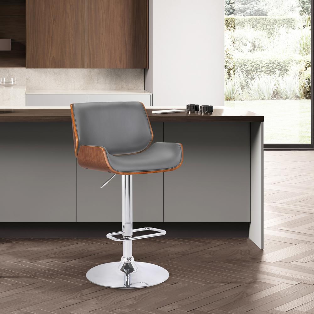 Contemporary Swivel Barstool in Grey Faux Leather with Chrome and Walnut Wood. Picture 7