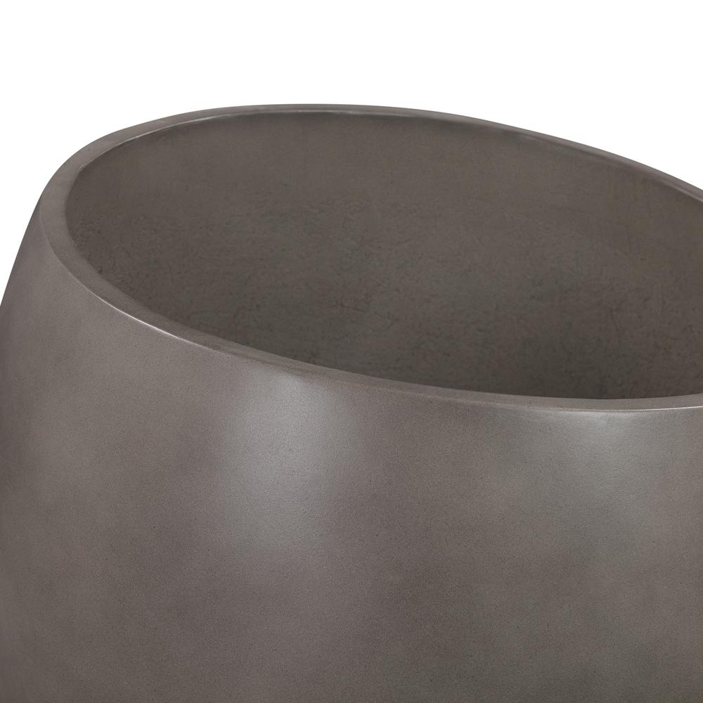 Moonstone Large Indoor or Outdoor Planter in Grey Concrete. Picture 3
