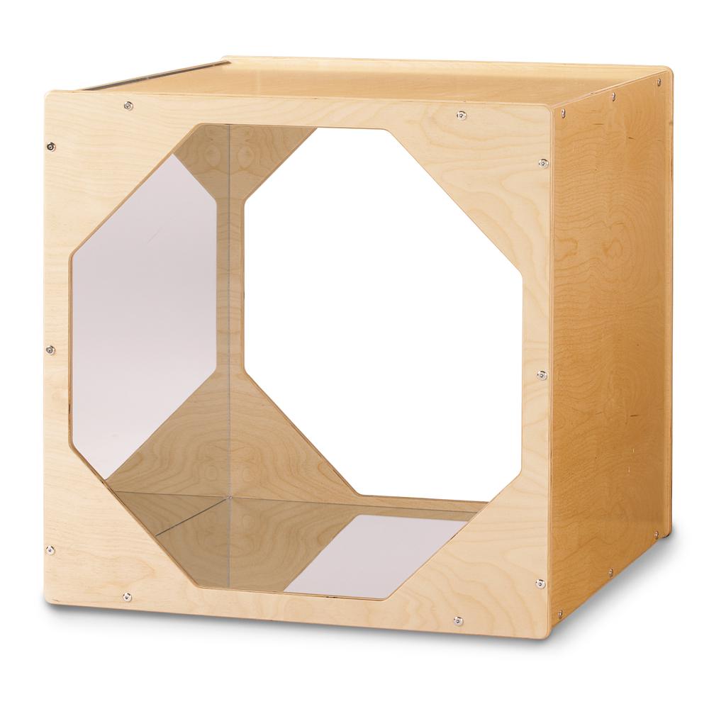 Reflecting Cube. Picture 2