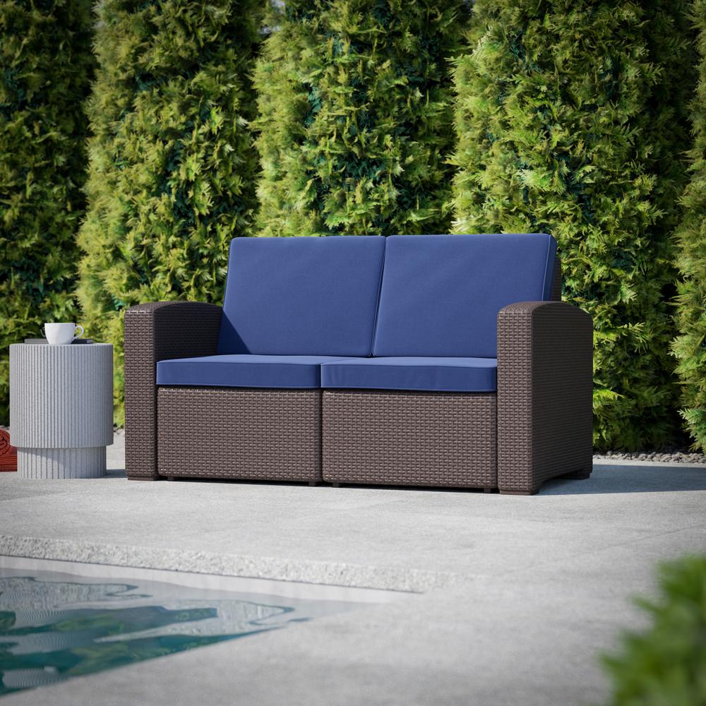 Contemporary Outdoor Loveseat. Picture 4