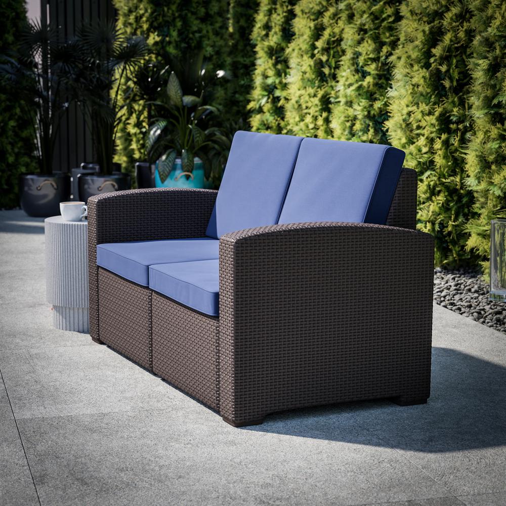 Contemporary Outdoor Loveseat. Picture 9